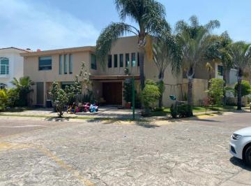 Casa de 3 habitaciones, Zapopan · Casa en Renta Amueblada en Jardín Real