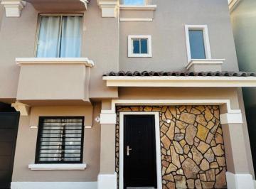 Casa de 3 habitaciones, Hermosillo · Casa en Renta en California Residencial Privada Santa Mónica
