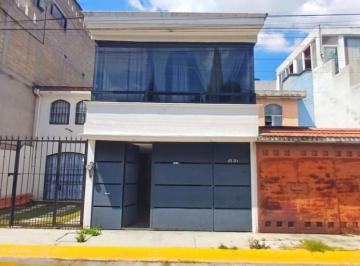 Foto 1 · Casa en Venta en Sauces IV Toluca con 3 Recámaras, 2 Baños