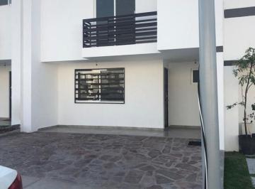 Casa en condominio de 3 habitaciones, León · Casa en Renta en Porton de Valle Zona Antorcha, Cerca de Puerta Bajio