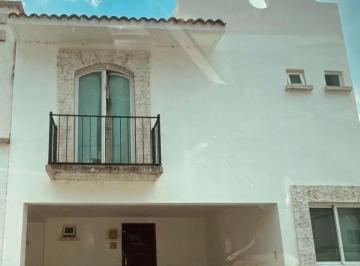 Casa en condominio de 3 habitaciones, León · Casa en Venta en Fracc La Marina Zona Norte Cerca de Plaza Mayor