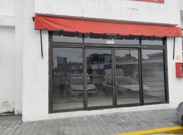 Local comercial · 65m² · 15 Estacionamientos · Se Renta Amplio Local en Construplaza en Pachuca.