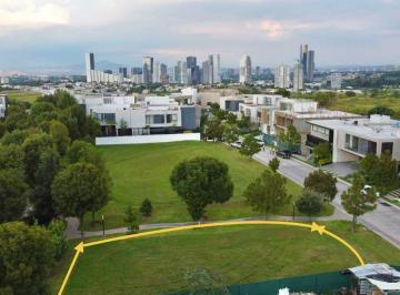 Terreno / Lote , Zapopan · Se Vende Terreno en Puerta Las Lomas Coto Lagos, con Hermoso Parque Andador Posterior y Lagos.