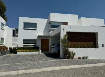 Casa en condominio · 388m² · 4 Recámaras · 3 Estacionamientos · Casa en Renta La Rica - (4)