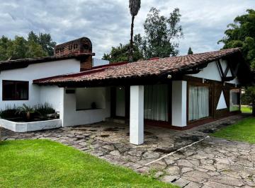 Casa · 250m² · 3 Recámaras · 2 Estacionamientos · Casa en Renta - (4)