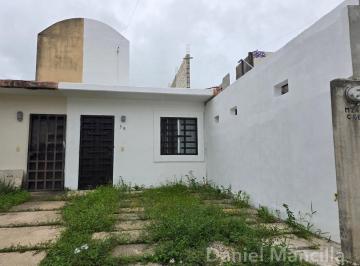 Casa · 42m² · 1 Recámara · 1 Estacionamiento · Casa Amueblada en Renta en Puerto Morelos, 1 Habitación