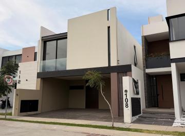 Casa de 4 habitaciones, León · Residencial Mayorca | Casa en Venta 288 m² | Sur de León