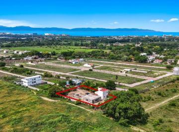 Terreno / Lote , Bahía de Banderas · Exclusiva Propiedad con Amplio Terreno y Privacidad Incomparable en Bucerías, Riviera Nayarit
