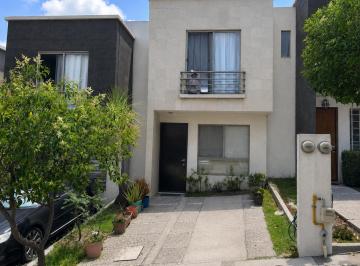 Casa en condominio de 2 habitaciones, El Marqués · Casa en Venta Fracc. Residencial del Parque