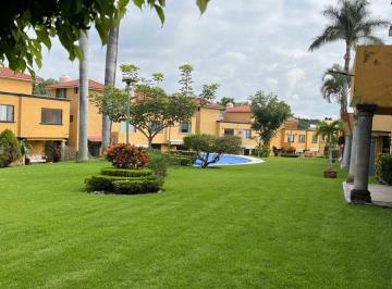 Casa de 3 habitaciones, Cuernavaca · Casa en Venta en Residencial Chapultepec | 4 Recámaras, Alberca en Cuernavaca Morelos