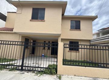 Casa · 180m² · 3 Recámaras · 1 Estacionamiento · Casa - Las Américas