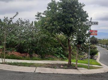 Terreno / Lote , El Marqués · Terreno en Esquina y Av Principal - Maguey