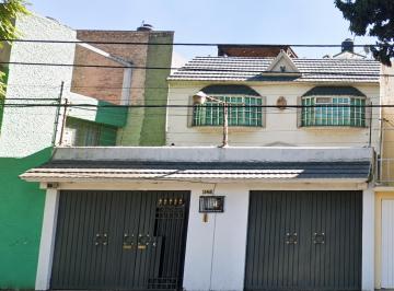 Casa de 3 habitaciones, Iztapalapa · Casa en Venta en Andrés Molina Enriquez