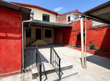 Casa de 4 habitaciones, Jiutepec · Casa Sola 4 Recamaras en Jiutepec