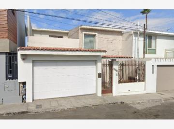 Casa de 4 habitaciones, Tijuana · Casa en Venta en Tijuana, Baja California
