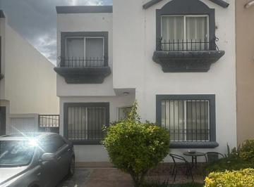 Casa en condominio de 3 habitaciones, Aguascalientes · Casa Venta Al Nte. Salida a Zac. Fracc. Privado