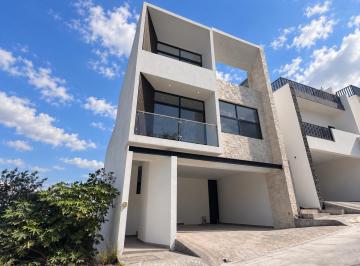 Casa de 3 habitaciones, Monterrey · Casa en Venta en Cumbres Elite Premier Everest con Vistas a La Montaña