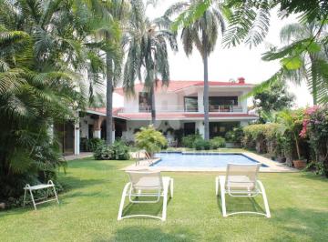Casa de 5 habitaciones, Cuernavaca · Casa Colonial en Club de Golf Tabachines, Cuernavaca
