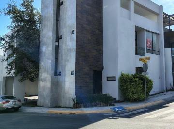 7a61266243fcab88e2eff890917fa745893fd585f4c61f1526c5509b5423b9df · Casa en Venta en Cumbres Elite Privada Vesubio