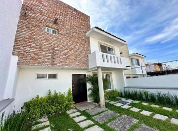 Casa · 191m² · 4 Recámaras · 2 Estacionamientos · Renta Casa Milenio III Cerca Colegios Zona Centro y B Quintana 4 Recamaras