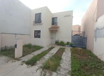 Casa · 65m² · 2 Recámaras · 2 Estacionamientos · Casa en Mitras Poniente Ensenada