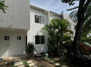 Casa · 2 Recámaras · 1 Estacionamiento · Casa de 2 Recamaras en Venta en Los Olivos Playa del Carmen P4664