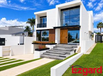 Casa de 5 habitaciones, Atlatlahucan · Estrene Preciosa Casa con 5 Recamaras en Lomas de Cocoyoc