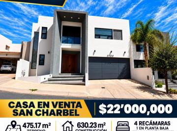 Casa de 4 habitaciones, Chihuahua · Casa en Venta en San Charbel con Alberca Frente a Parque, Rec en Planta Baja