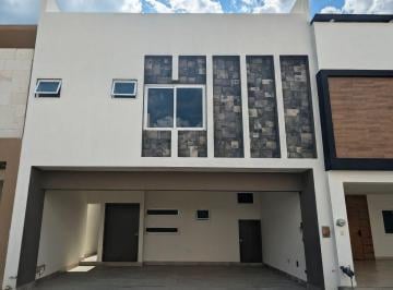 Casa de 3 habitaciones, Monterrey · Casa en Venta en Rincon de San Gerardo El Barro Monterrey