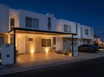 1 · Casa en Venta en Paseos del Bosque, Querétaro