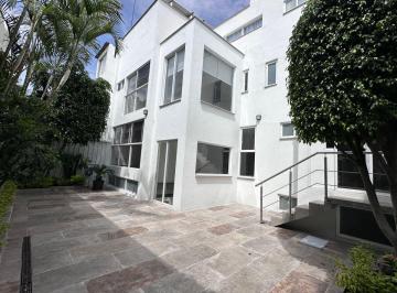 Casa de 4 habitaciones, Alvaro Obregón · Casa en Renta en La Colonia Florida. Amplitud, Seguridad y Tecnología