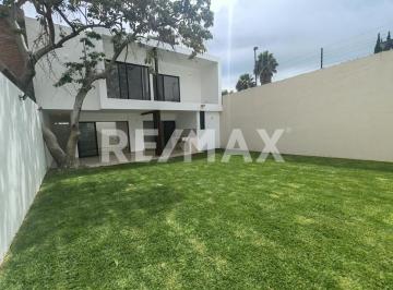 Casa · 200m² · 3 Recámaras · 2 Estacionamientos · Casa en Venta en Morelos, Real de Oaxtepec