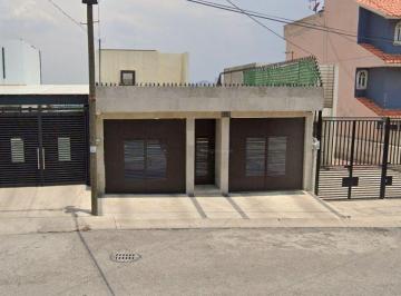 Casa de 3 habitaciones, Atizapán de Zaragoza · Casa de 150 m² con 3 Recámaras en Venta en Lomas Lindas I Sección