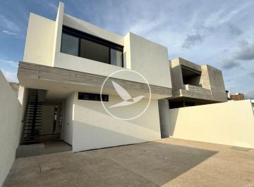 Casa de 3 habitaciones, Cuernavaca · Casa Nueva Moderna con Alberca y Vigilancia en Zona Norte