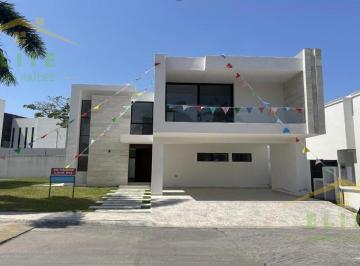 Casa · 245m² · 3 Recámaras · Venta de Casa en Residencial Loma Bonita, Tampico, Tamps
