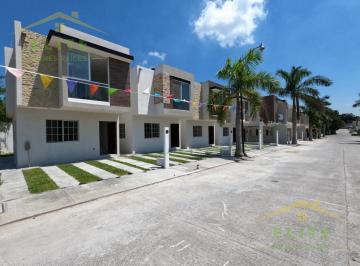 Casa · 102m² · 2 Estacionamientos · Venta de Casas en Residencial Los Encinos Alatamira