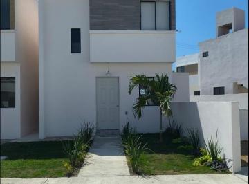 Casa · 84m² · 2 Recámaras · 2 Estacionamientos · Casas en Venta Col. Jardines de Champayan, Tampico, Tamps
