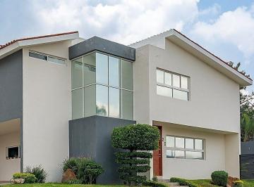 Casa · 277m² · 4 Recámaras · 3 Estacionamientos · Casa en Esquina en Venta en Bosques de Santa Anita