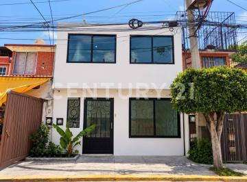 Casa · 96m² · 4 Recámaras · Venta de Casa en Los Reyes Acaquilpan, La Paz, Estado de México