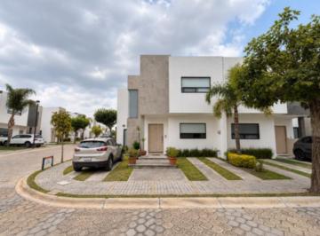 1 · Casa en Venta en Parque Aguascalientes, Lomas de Angelópolis III, Puebla