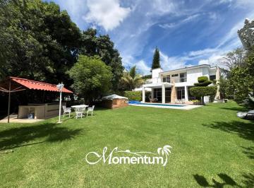 Casa 668m² Venta Fraccionamiento Lomas de Cocoyoc · Casa en Venta en Lomas de Cocoyoc