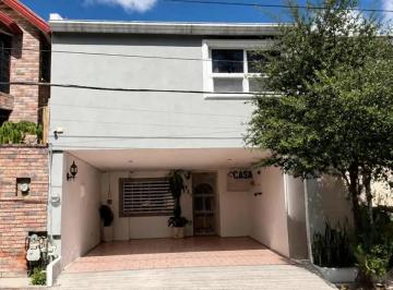 1 · Casa en Venta en Colinas de San Jerónimo, Monterrey, N. L.