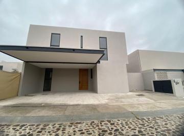 Casa de 4 habitaciones, Querétaro · Casa Renta Lomas del Campanario Norte