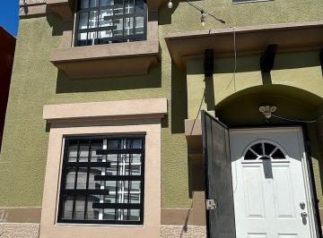 abafa4cf3bc78d7a36af7f3d3a100070030b7ea3370676e42dd101182048ceb0 · Casa en Renta 3 Recámaras + Estudio en Urbi Villa del Prado