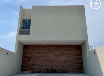 Casa de 3 habitaciones, Villa de Alvarez · Moderna Casa en Venta