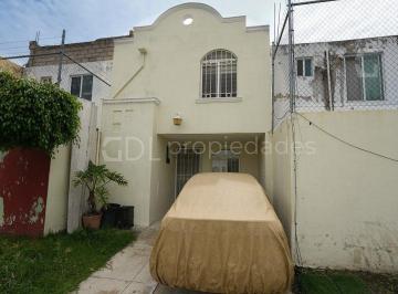 efb25c2ed814aa2c93e92c5e1124b371fbbbd4be90d5aec5c331dabc543a8982 · Jardines del Edén Casa en Coto en Venta