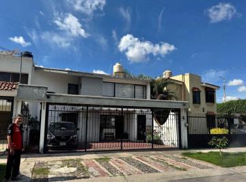 Casa de 4 habitaciones, Zapopan · Casa en Venta en Paseos del Sol, Zapopan Jalisco