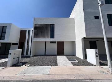 Casa en condominio de 5 habitaciones, El Marqués · Casa en Venta / Renta. Zen Life I, El Marqués, Qro. 5 Recámaras - Una en Pb, 4 Baños.