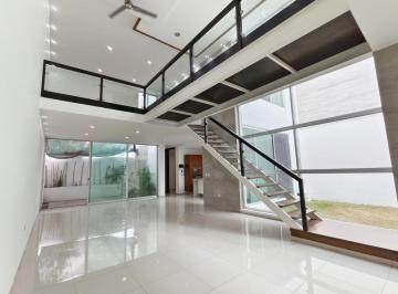 Casa · 4 Recámaras · 2 Estacionamientos · Casa en Residencial San Nicolás