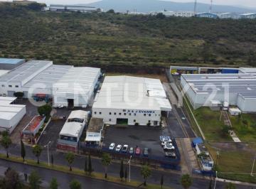 Bodega comercial · 2806m² · 15 Estacionamientos · Nave Industrial en Venta en Parque Industrial B. Quintana, El Marqués, Querétaro
